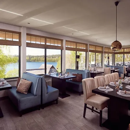 Doppelhaushaelften Im Naturresort * Drewitz