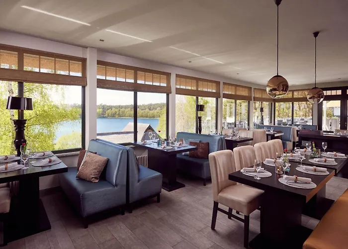 Doppelhaushaelften Im Naturresort * Drewitz